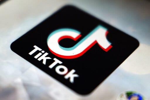 Alertan sobre proliferación de información engañosa en TikTok: “es incompetencia o algo peor”