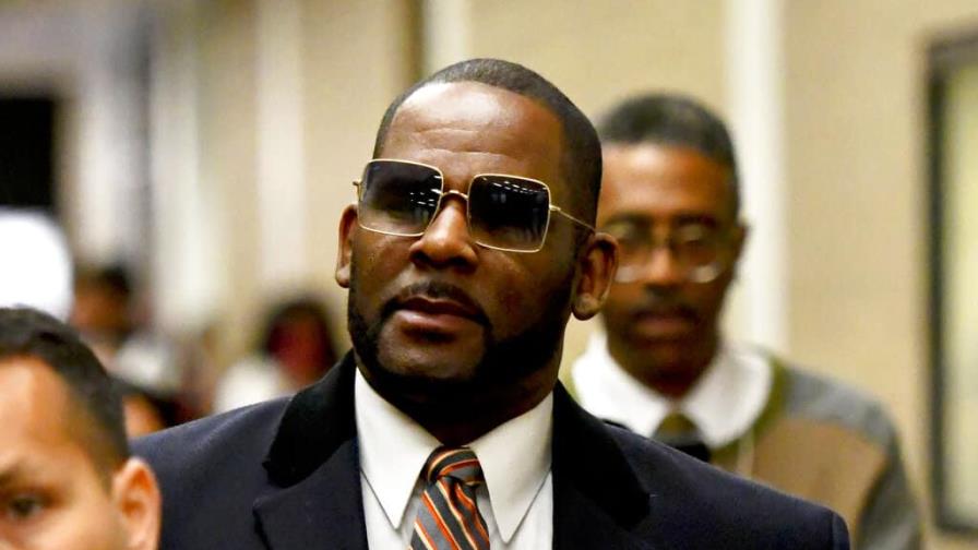 R. Kelly declarado culpable por pornografía infantil en Chicago