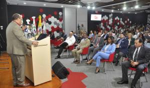 Estudiantes dominicanos presentan más de 100 proyectos de ciencia y tecnología en congreso