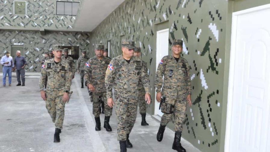 Comandante del Ejército supervisa puestos de chequeo en la Línea Noroeste