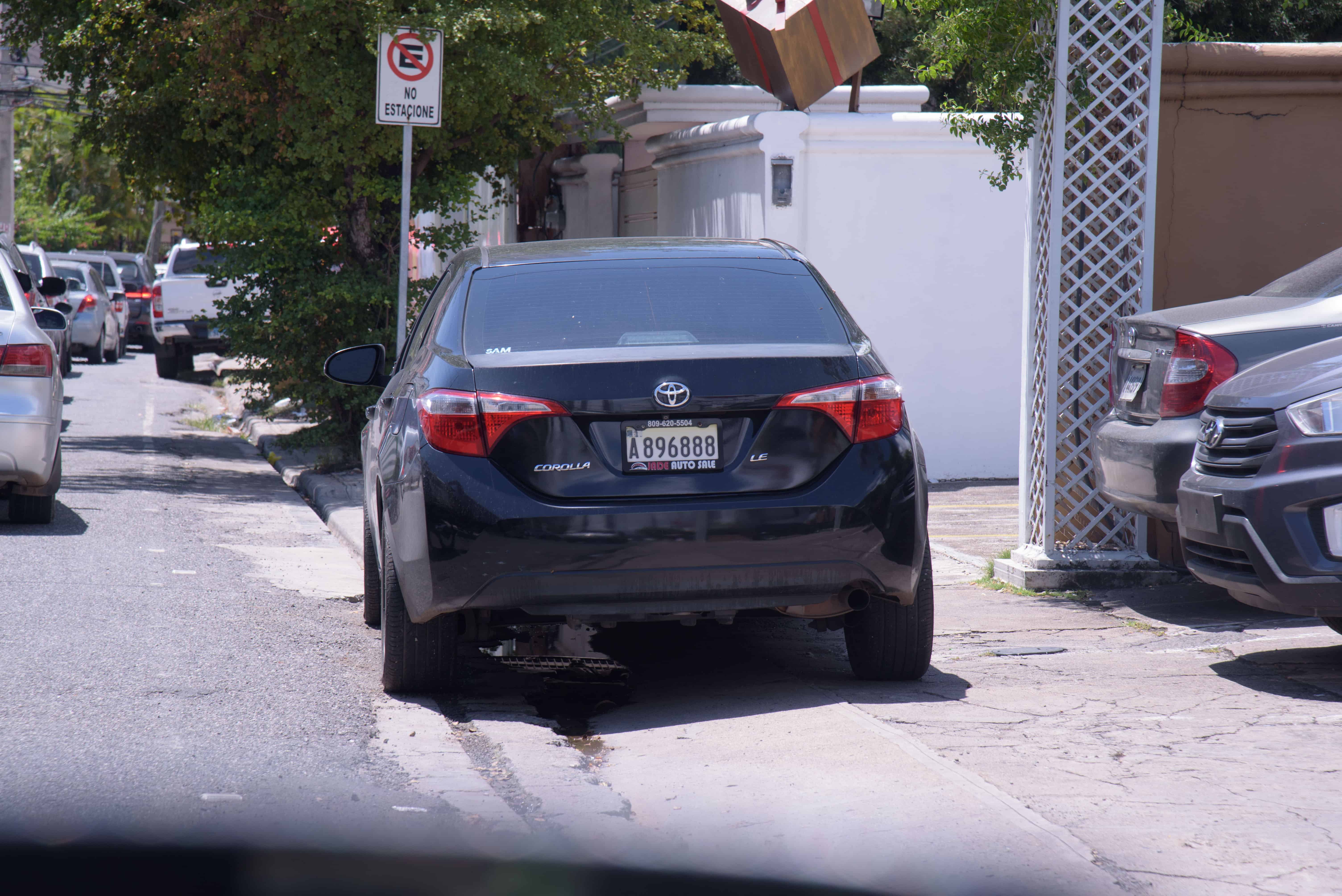 Más vehículos estacionados en lugares prohibidos