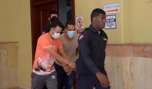 Trasladan a Santo Domingo Oeste a implicados en la Operación KAF