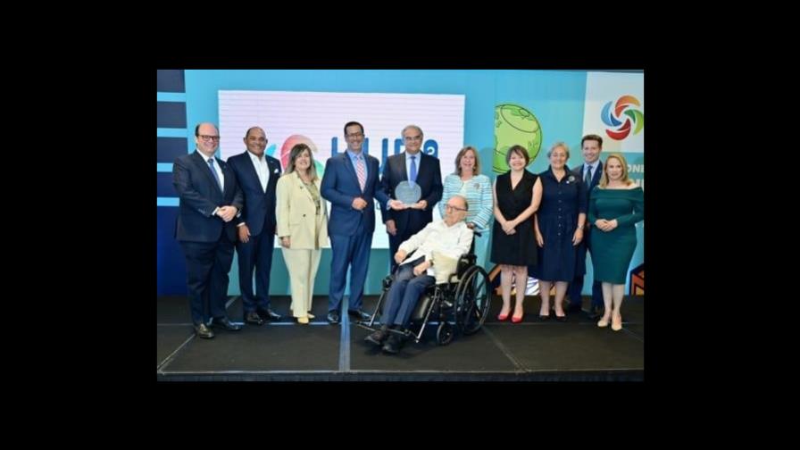 José Gabriel Roig Laporta recibe “Premio José Manuel Armenteros Rius”