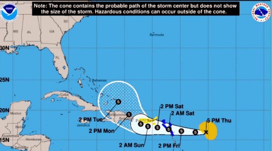 Aumenta la intensidad de los vientos de la tormenta tropical Fiona