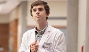 Freddie Highmore, de The Good Doctor, en perfecto español