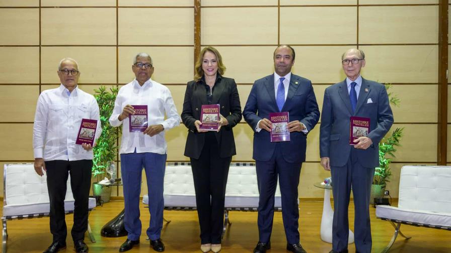 UNESCO publica con auspicio de Banreservas el libro Historia del Caribe, traducido al francés UNESCO publica con auspicio de Banreservas el libro Historia del Caribe, traducido al francés