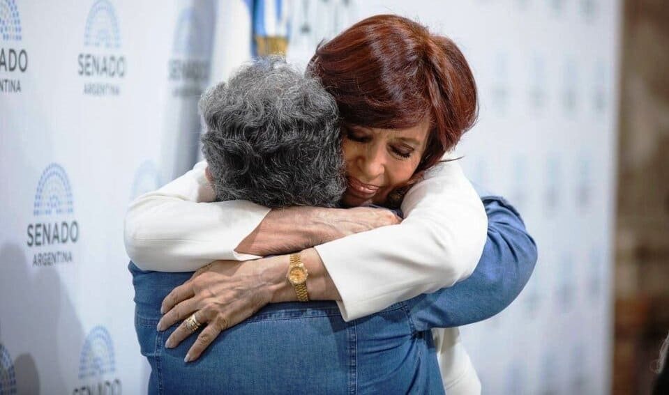 Cristina Fernández: “Estoy viva por Dios y por la Virgen”