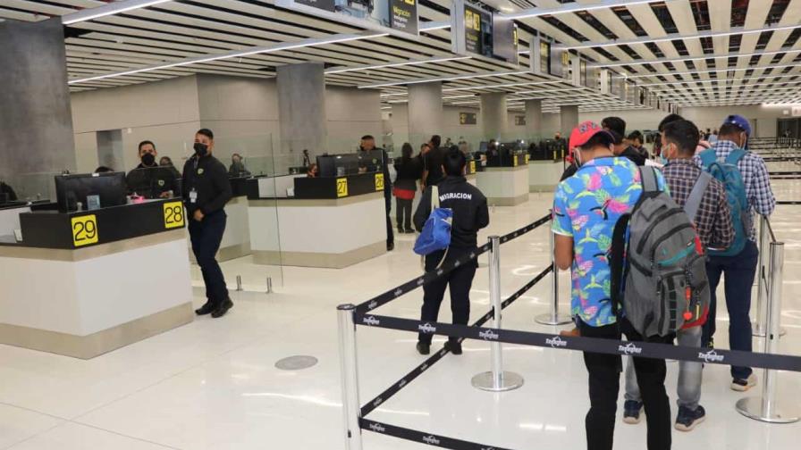 Panamá establece excepciones para visas en tránsito de ciudadanos cubanos Panamá establece excepciones para visas en tránsito de ciudadanos cubanos