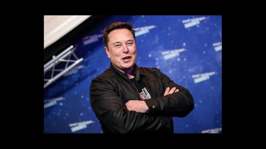 Subastan cartas de amor de Elon Musk en su juventud Subastan cartas de amor de Elon Musk en su juventud