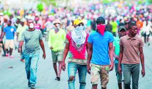 Haití a la deriva: países cierran sus embajadas mientras las calles arden