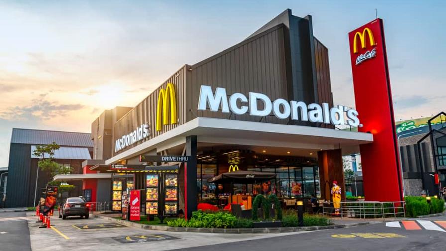 McDonalds también manifiesta su duelo por Isabel II