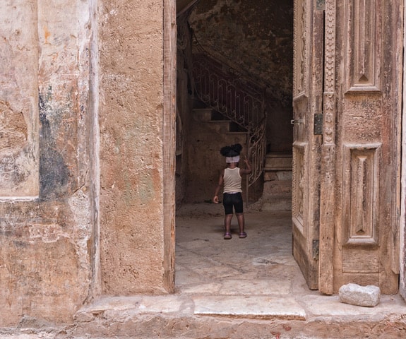 Pienso, luego existo, fotografía de la multipremiada artista dominicana Angelita Casals que puede ser disfrutada en el Museo de Arte Moderno, como parte de Femenino.