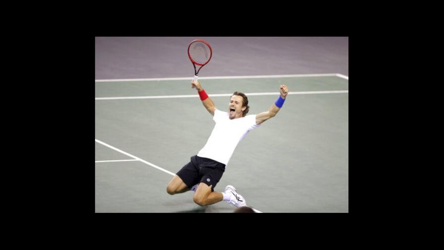 Carlos Alcaraz cae ante Auger-Aliassime en Copa Davis