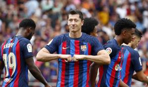 Barcelona golea al Elche con doblete de Lewandowski