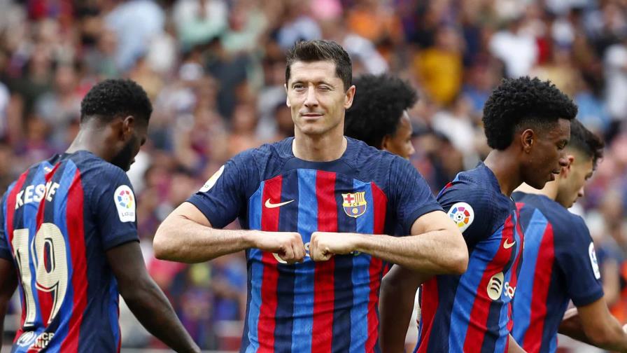Barcelona golea al Elche con doblete de Lewandowski Barcelona golea al Elche con doblete de Lewandowski