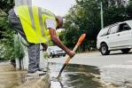 Alcaldía recomienda no sacar fundas con basura a las calles para evitar inundaciones ante el paso de Fiona