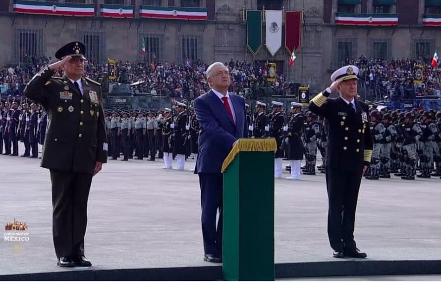 López Obrador celebra Independencia con la Guardia Nacional