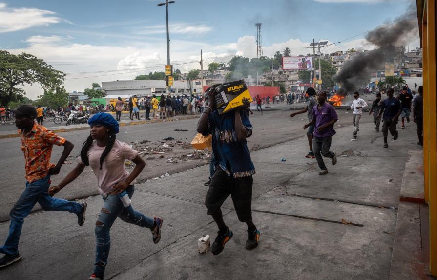 Nueva jornada de manifestaciones y más violencia en Haití