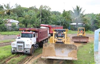 Aumentan salario mínimo a operadores de máquinas pesadas en el sector construcción