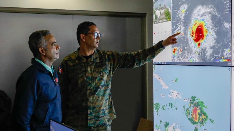 Joel Santos supervisa acciones de contingencia del Sistema 9-1-1 en apoyo al COE ante el paso de Fiona