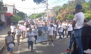 Santiago: realizan marcha para pedir justicia por muerte de dos j&oacute;venes de Navarrete