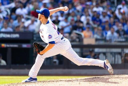 DeGrom poncha a 13; Mets barren a Piratas