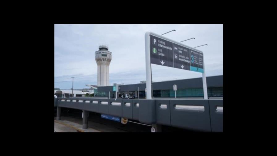 Cancelan todos los vuelos en los aeropuertos de Puerto Rico por huracán Fiona