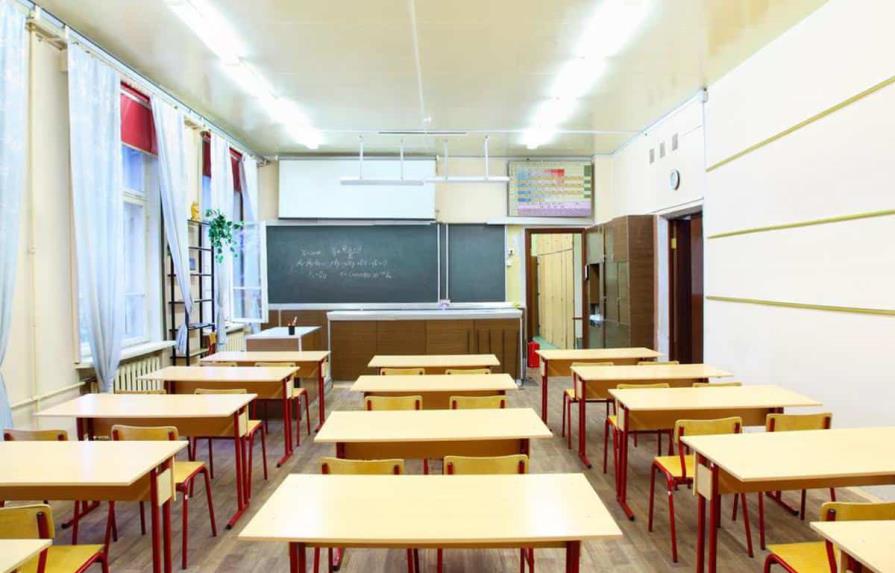 Educación instruye a los colegios privados suspender las clases lunes y martes