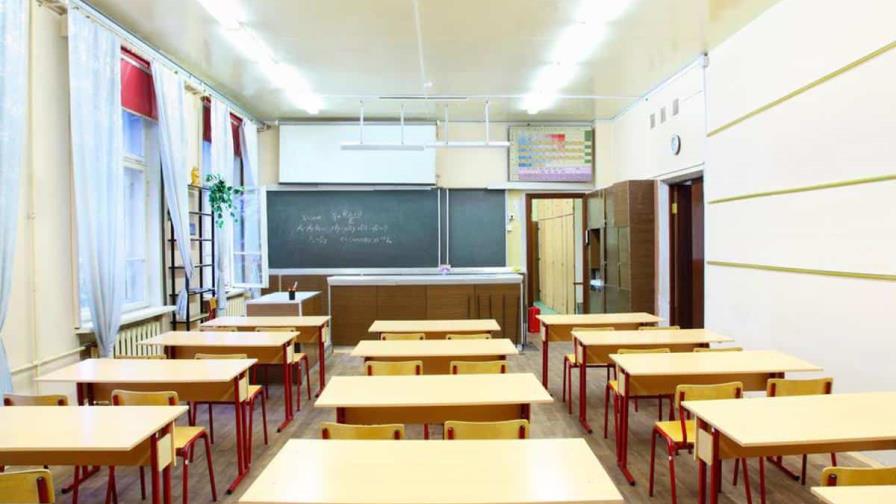 Educación instruye a los colegios privados suspender las clases lunes y martes