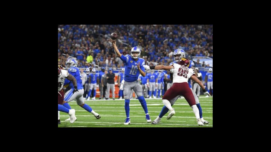 Goff lanza 4 pases de anotación, Lions vencen a Commanders