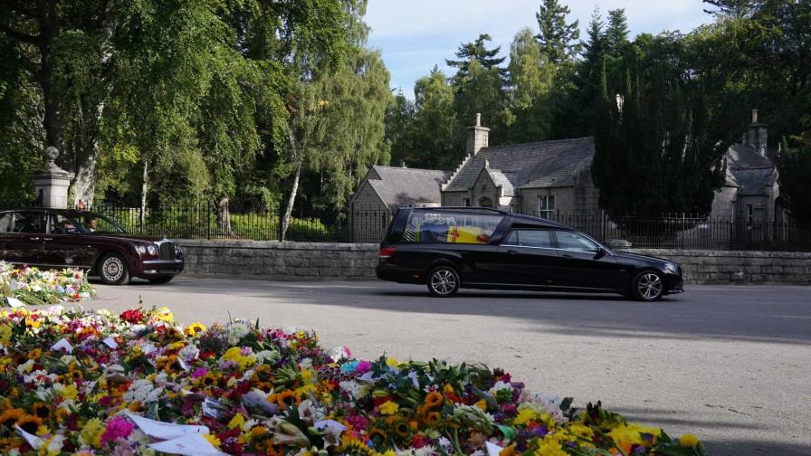 Por qué causó polémica el coche fúnebre de Isabel II
