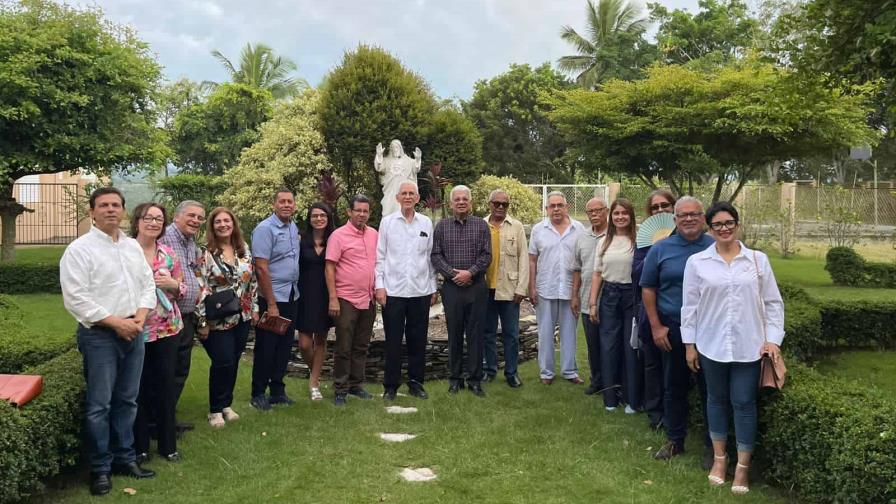 Ateneo Insular celebró encuentro literario en honor al escritor Miguel Guerrero  