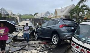 La tormenta tropical Fiona azota la isla de Guadalupe