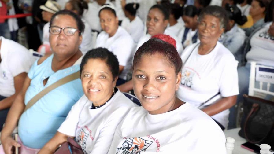 Trabajadores domésticos a tres meses de disfrutar de sus derechos