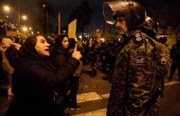 EEUU sanciona a la policía moral iraní por muerte de mujer