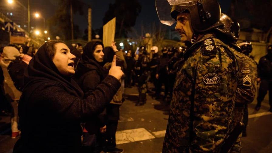 EEUU sanciona a la policía moral iraní por muerte de mujer