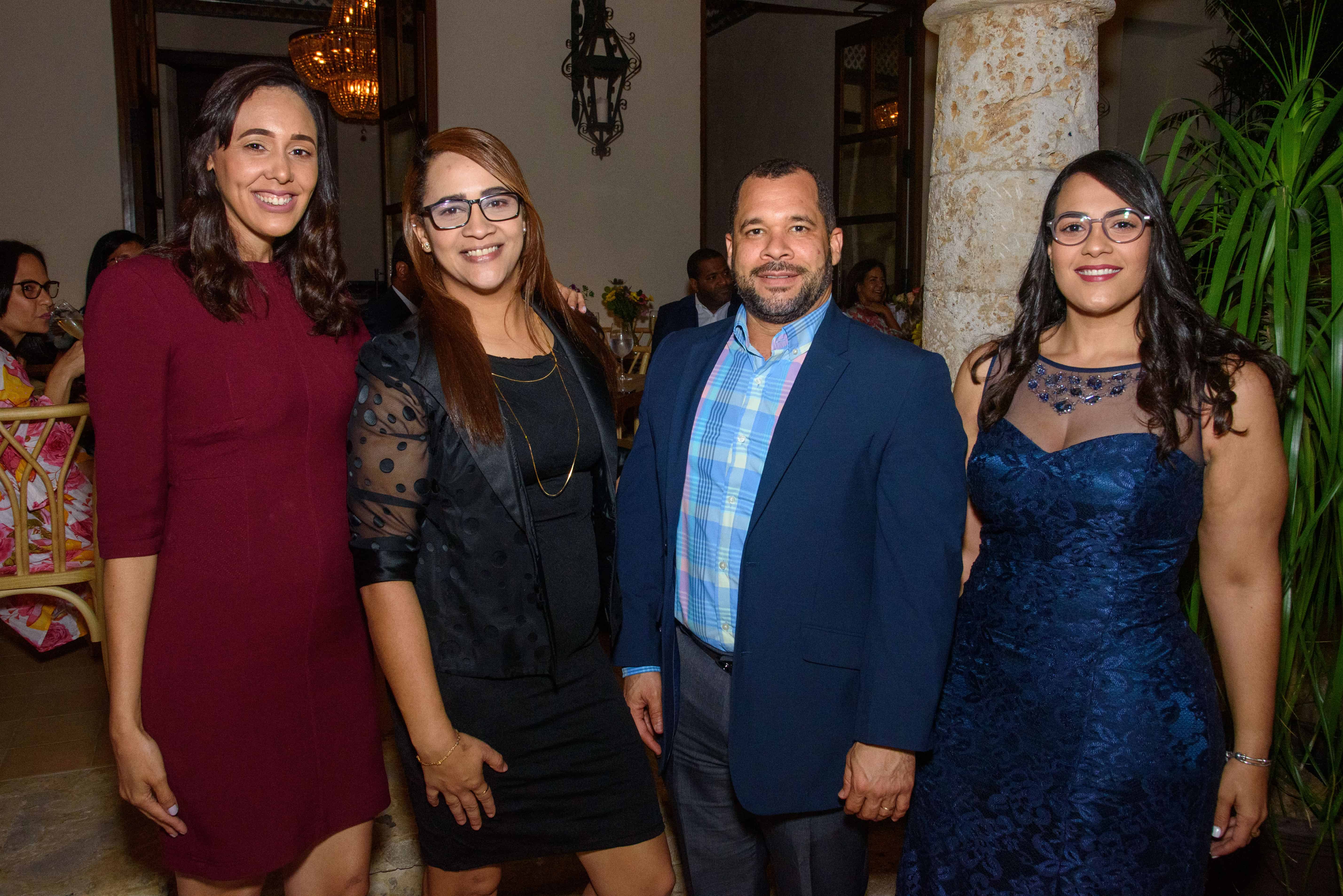 Wendy Rivera, Drixie Liquet,  Julio Jiménez y Máxima Pichardo. 