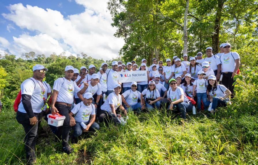La Nacional realiza jornada de reforestación