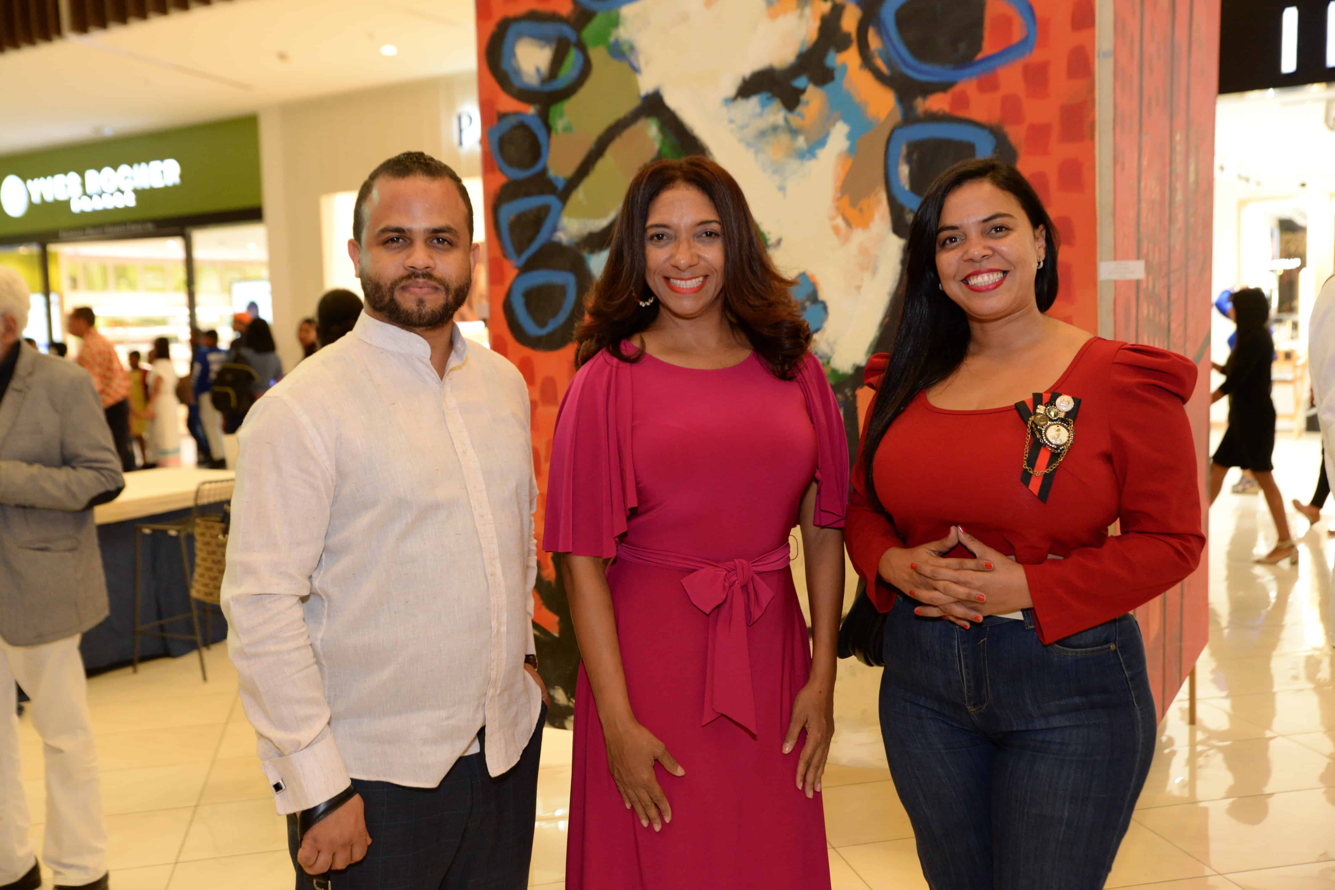 Benjamín Cruz, Sarah Meran y Abril Troncoso.