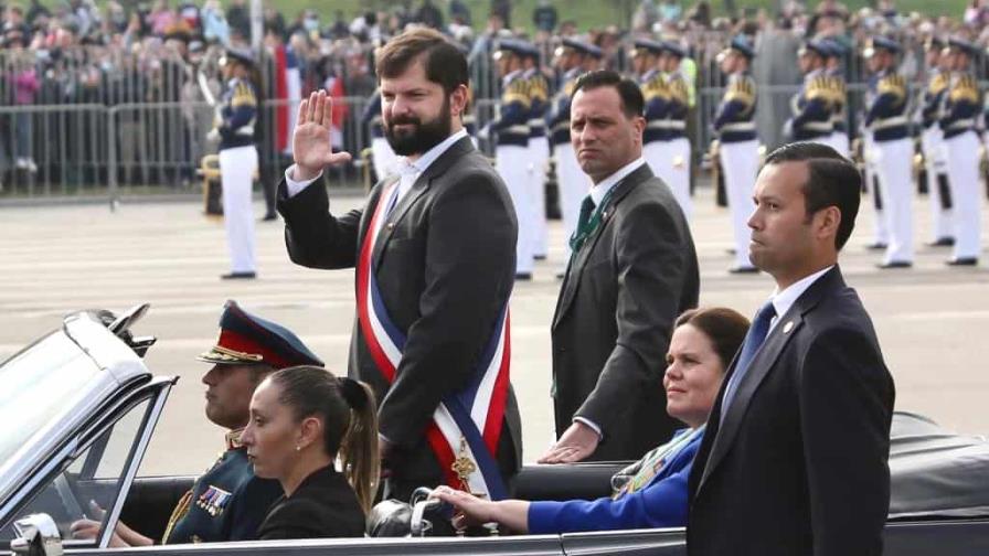 Presidente chileno Boric encabeza primera Parada Militar de su mandato Presidente chileno Boric encabeza primera Parada Militar de su mandato