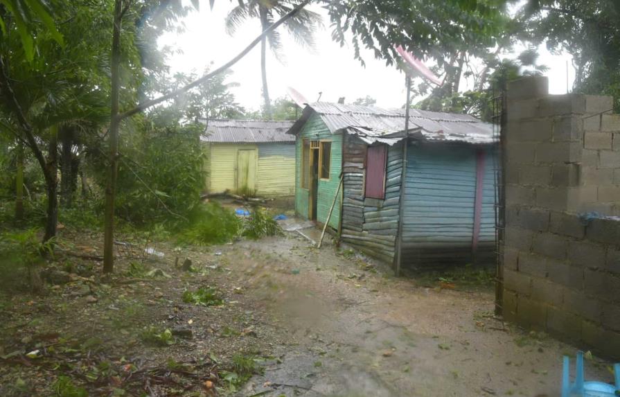 Hombre se rehúsa ir a un refugio para evitar que le roben en su casa