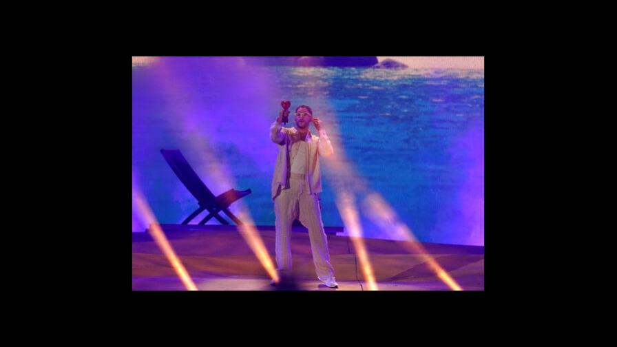 Bad Bunny lidera la lista de nominados a los premios Latin Grammy Bad Bunny lidera la lista de nominados a los premios Latin Grammy