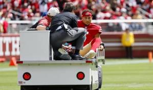 Los 49ers le entregan la ofensiva a Garoppolo todo el año