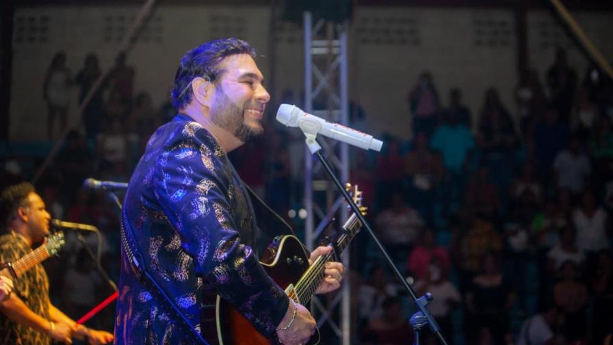 El Chaval de la Bachata conquista al público de Guatemala