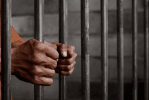 Condenan a 10 años a hombre golpeó niño para robarle una tableta en Los Guandules