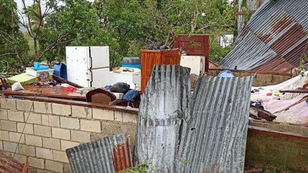 Hombre muere de infarto al ver su casa destruida por Fiona en El Seibo
