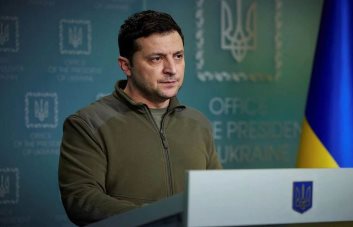 Zelenski afirma que Ucrania lleva la iniciativa en el frente de guerra