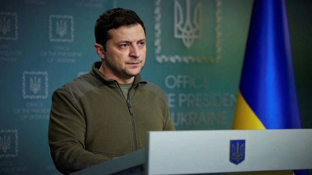 Zelenski afirma que Ucrania lleva la iniciativa en el frente de guerra