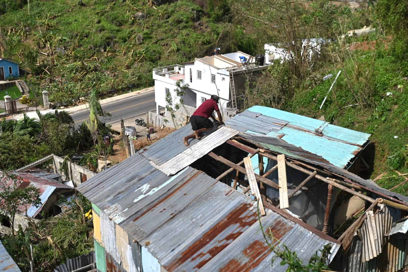 Vista de la vivienda destruida de María Aideé.