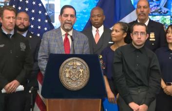 Senador de NY y Eligio Jaquez en auxilio de los dominicanos afectados por Fiona